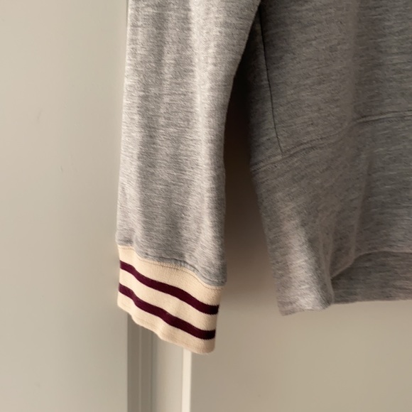 Mono B sweatshirt - Picture 2 of 3